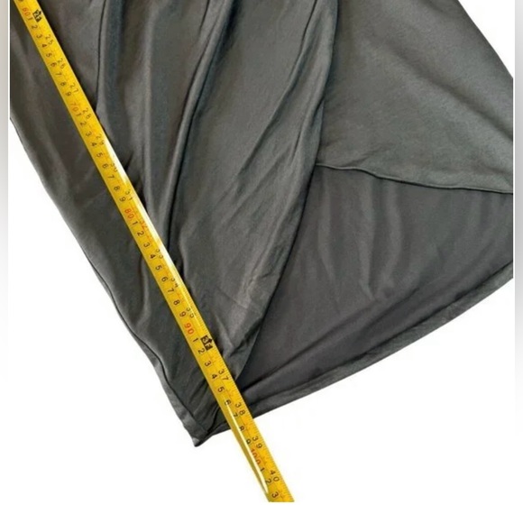 Karshians BEBE Goddess Cocktail Party Fitted One Sleeve Dress - Picture 12 of 12